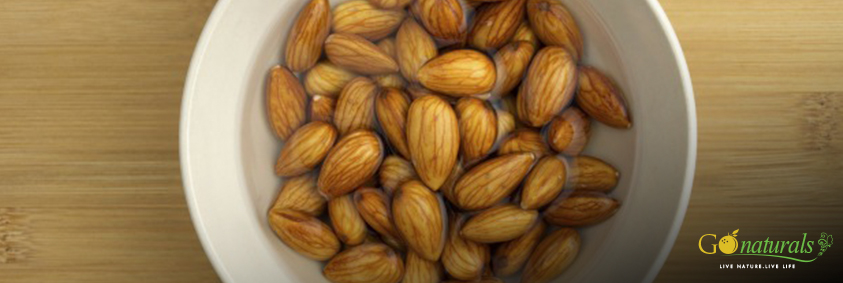 Are Soaked Almonds Better Than Raw Almonds – MYTH or TRUTH ?